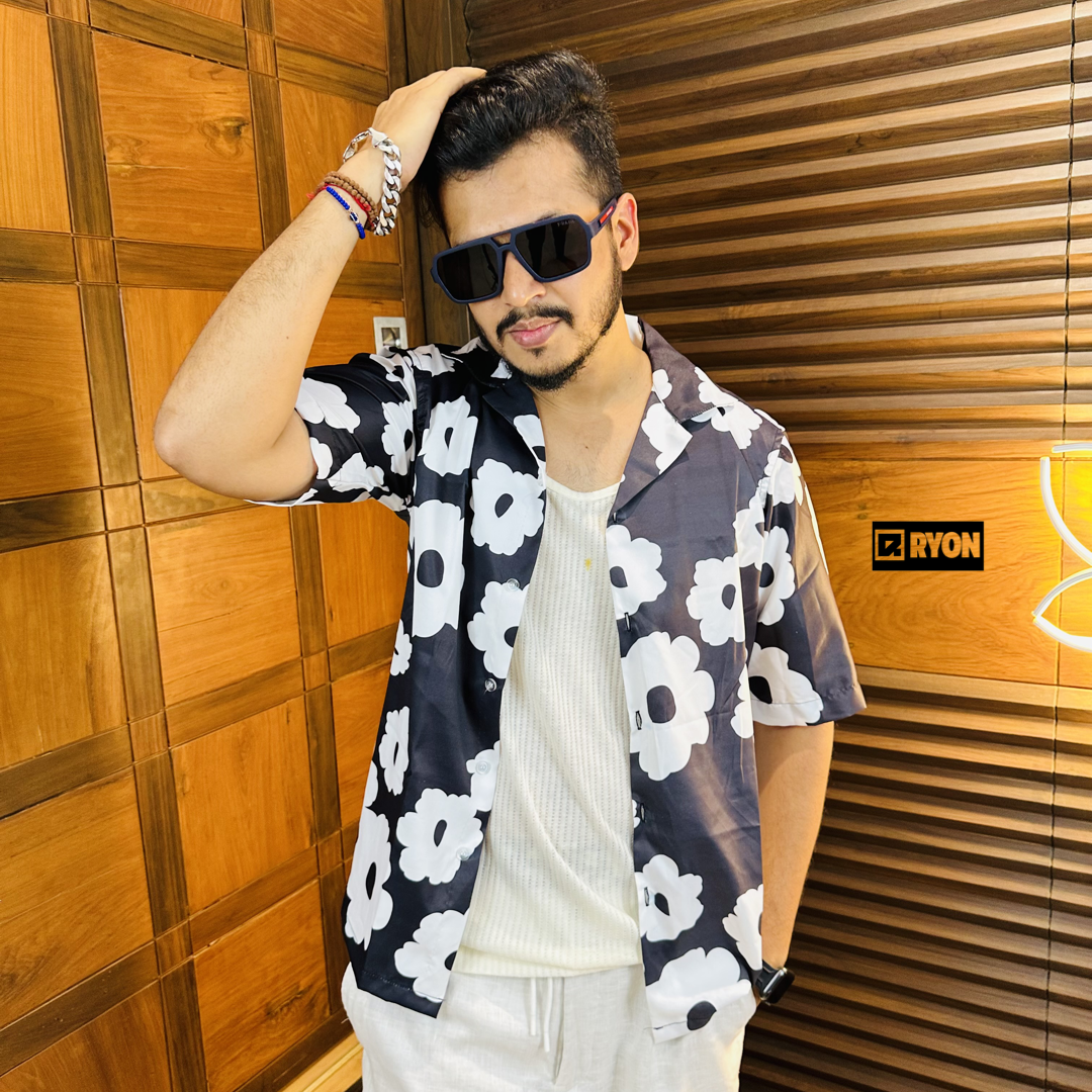 BUY RYON BLACK AND WHITE FLORAL PATTERN PRINT CAMP COLLAR RELAXED-FIT RESORT SHIRT | RYON